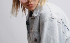 再往里一点啊对就是哪里